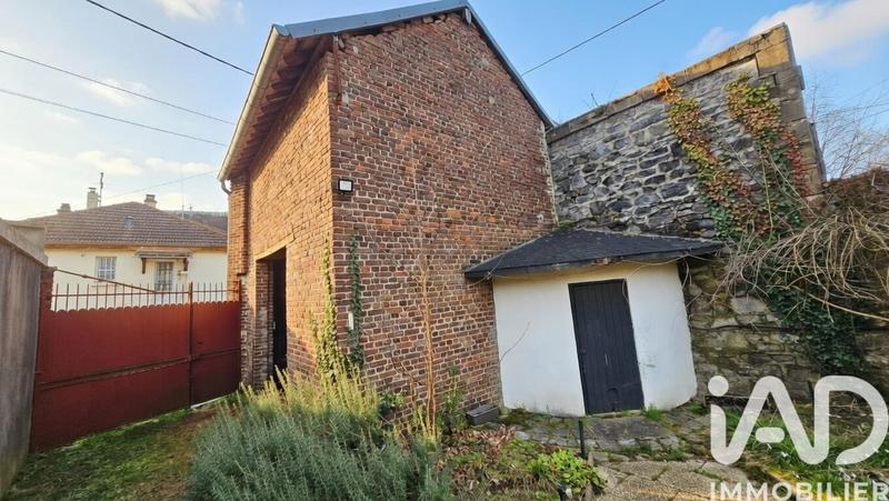 Maison - 263 m² - 11 pièces