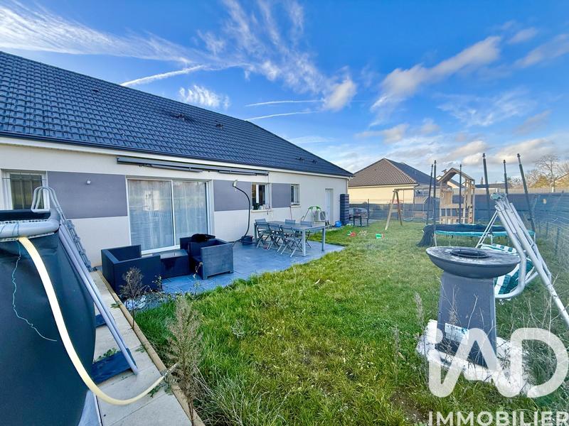 Maison - 95 m² - 5 pièces