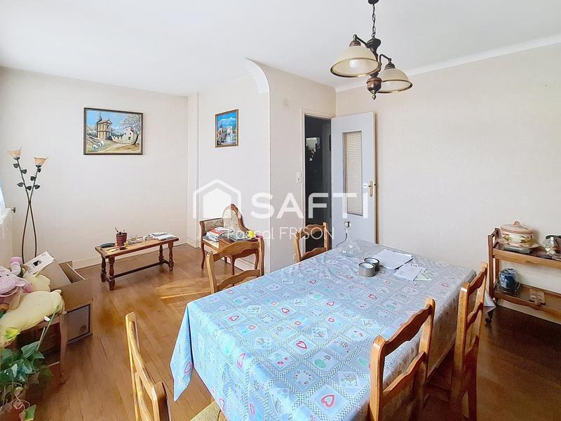 Maison - 93 m² - 6 pièces