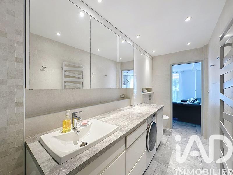 Appartement - 90 m² - 4 pièces