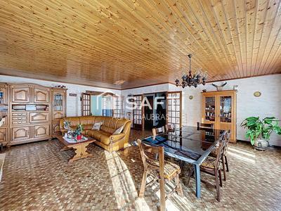 Maison - 152 m² - 6 pièces