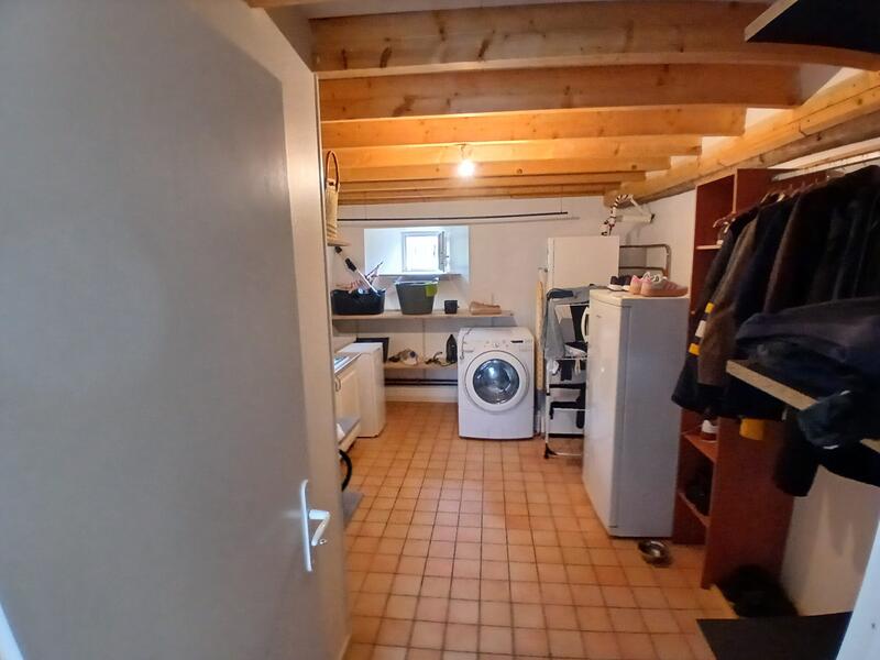 Maison - 184 m² - 6 pièces