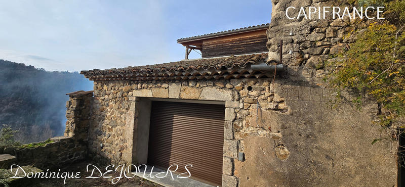 Maison - 122 m² - 4 pièces