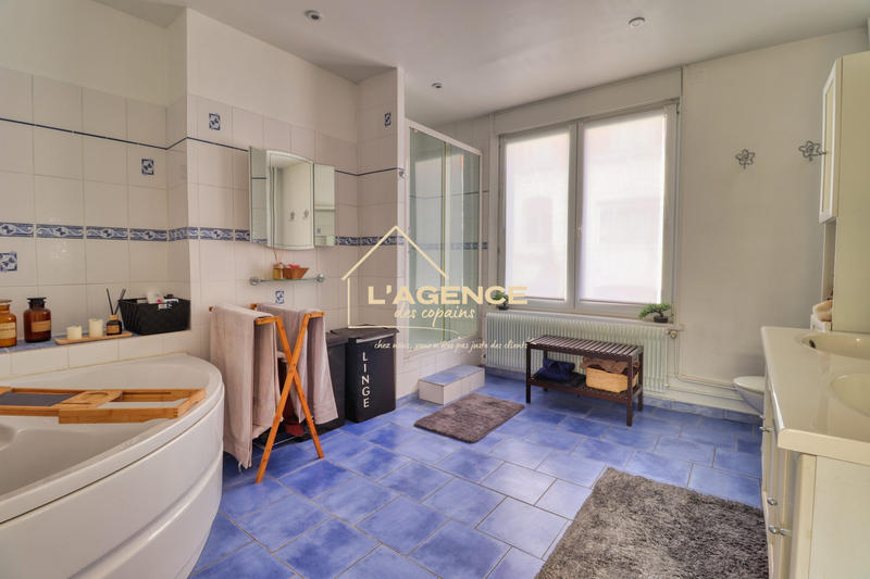 Maison - 160 m² - 7 pièces