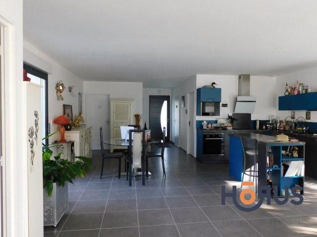 Viager - Maison contemporaine - 102 m² - 3 pièces
