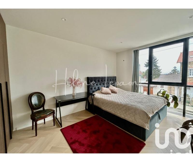 Maison de maîtres - 234 m² - 8 pièces