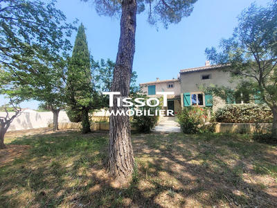 Villa - 243 m² - 11 pièces