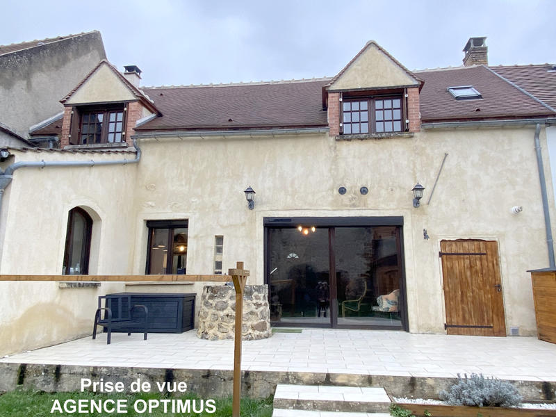 Maison - 102 m² - 4 pièces
