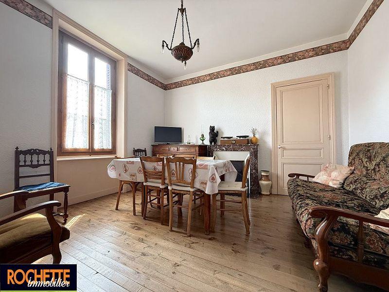 Maison traditionnelle - 81 m² - 4 pièces