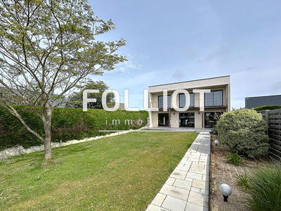 Maison - 142 m² - 5 pièces