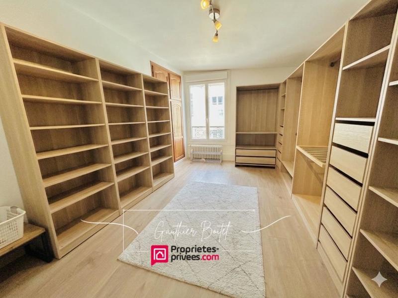 Maison - 167 m² - 8 pièces