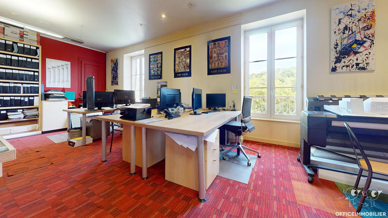 Bureau - 141 m² - 5 pièces