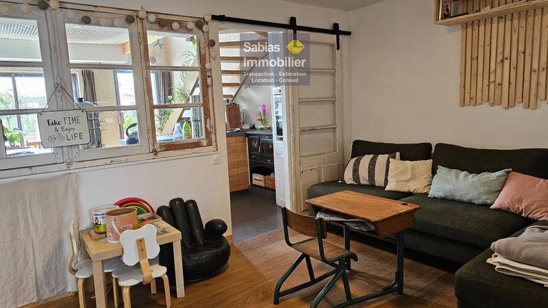 Maison - 198 m² - 11 pièces