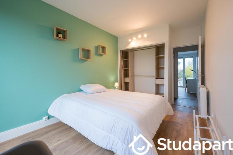 Chambre - 10 m² - 1 pièce