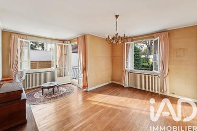 Maison - 99 m² - 5 pièces