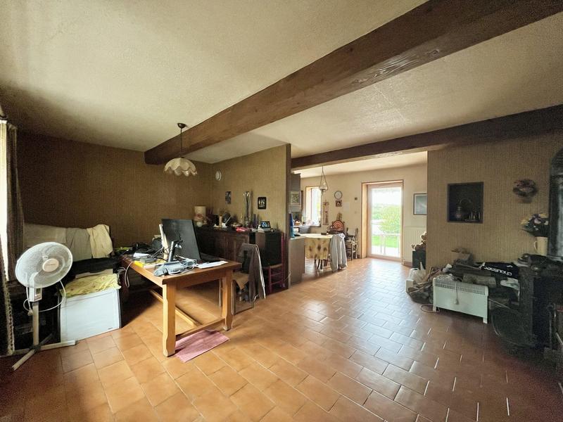 Maison - 449 m² - 6 pièces