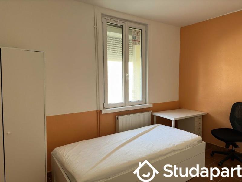 Chambre - 18 m² - 1 pièce