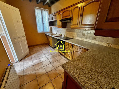 Maison - 94 m² - 5 pièces