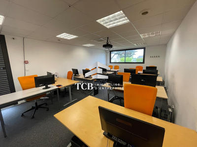 Bureau - 612 m²