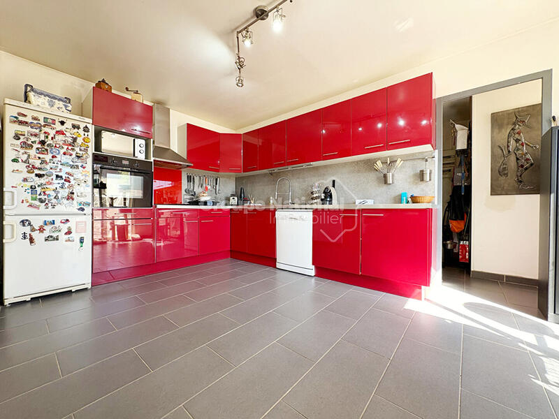 Maison - 134 m² - 5 pièces