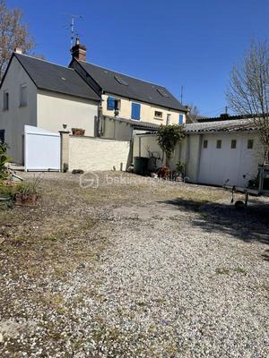 Maison - 200 m² - 7 pièces