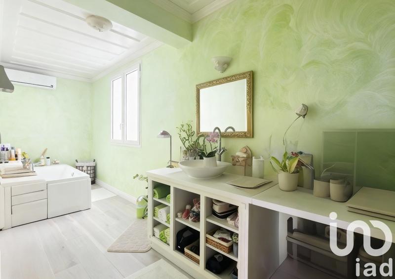 Maison - 349 m² - 7 pièces