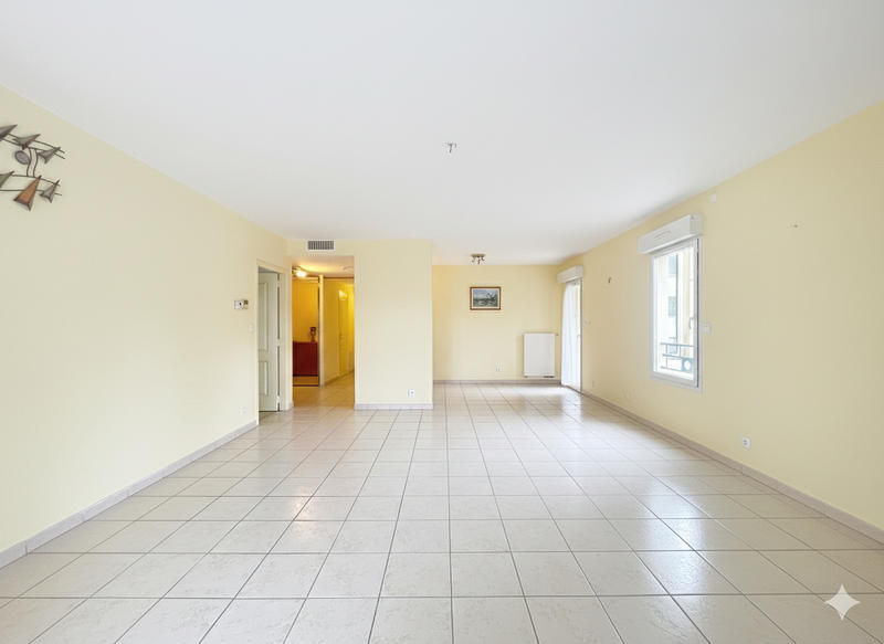 Appartement - 96 m² - 3 pièces