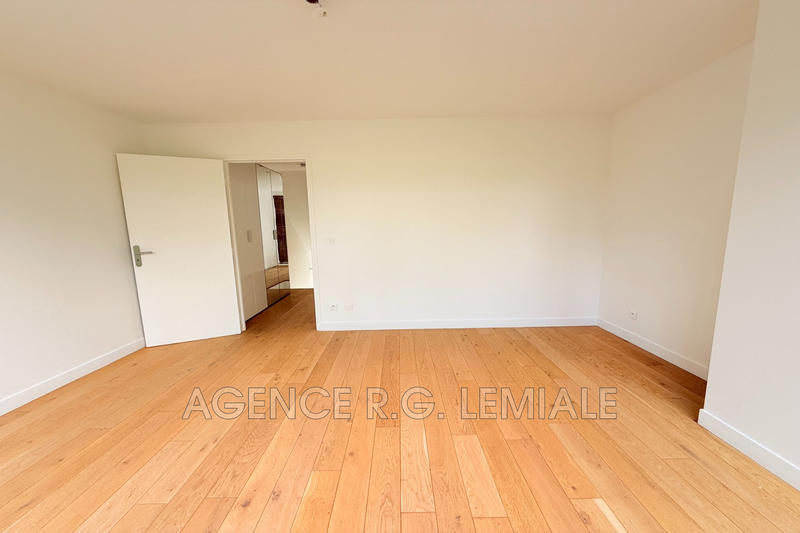 Maison - 101 m² - 5 pièces