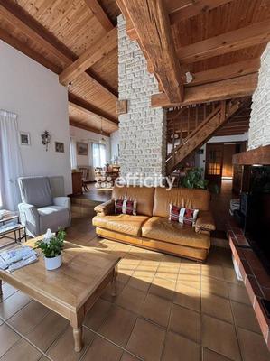 Maison - 183 m² - 6 pièces