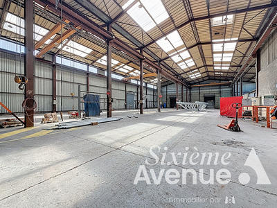 Local d'activité / Entrepôt - 1 870 m²