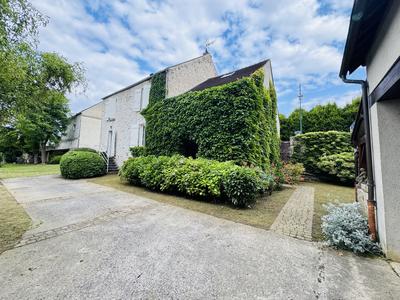 Maison ancienne - 222 m² - 8 pièces