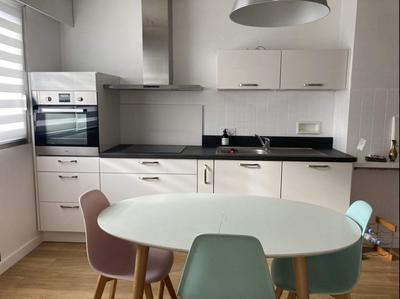 Appartement - 65 m² - 2 pièces