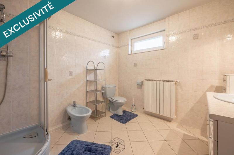 Maison - 315 m² - 11 pièces