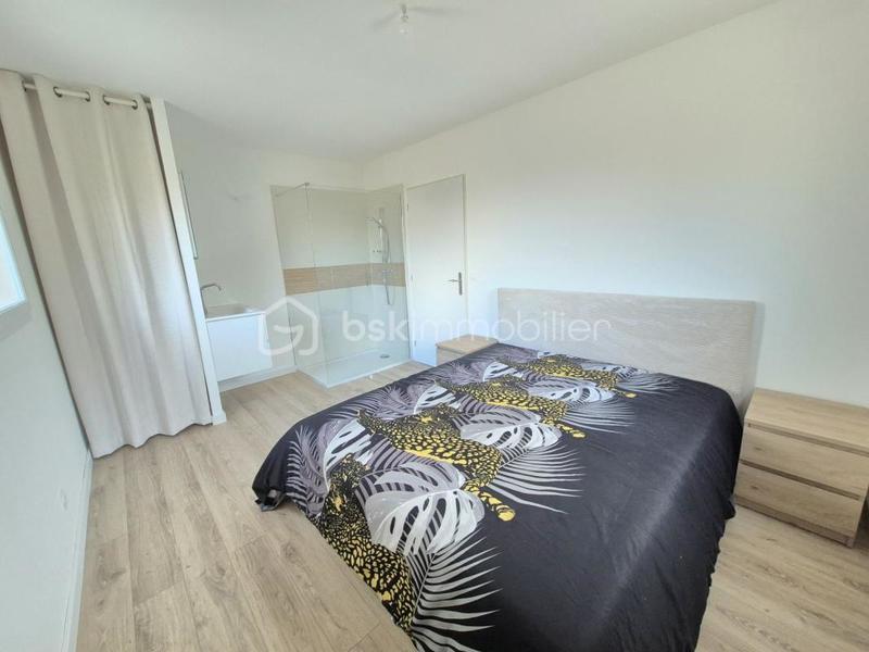 Maison - 253 m² - 10 pièces