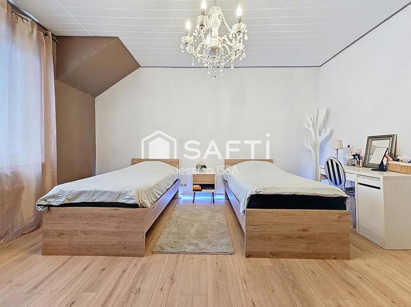 Maison - 151 m² - 5 pièces