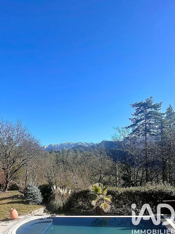 Maison - 161 m² - 5 pièces