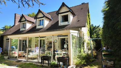 Maison - 182 m² - 7 pièces