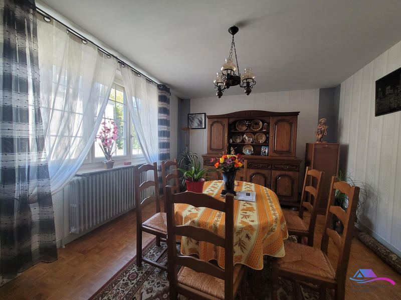 Maison - 113 m² - 6 pièces