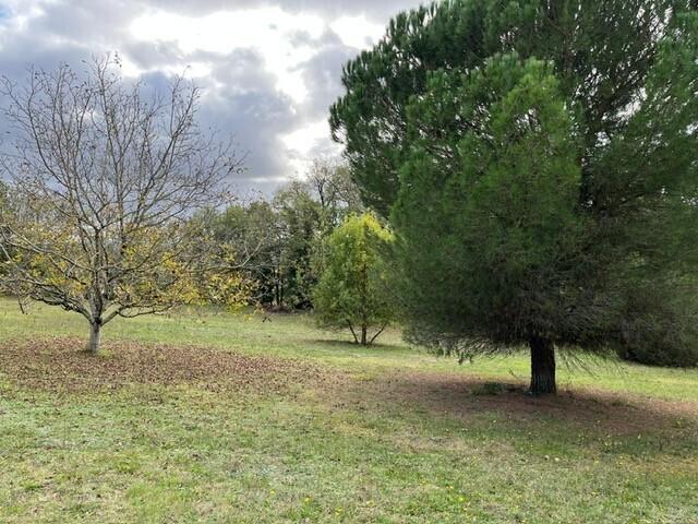 Terrain constructible - 5 406 m²