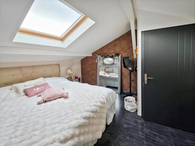 Appartement - 107 m² - 5 pièces