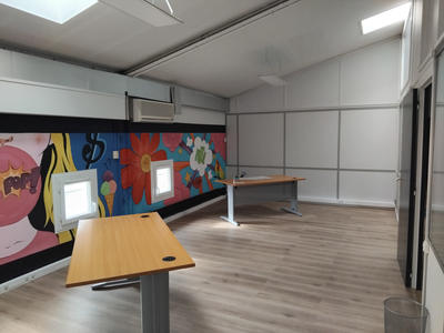 Bureau - 582 m²