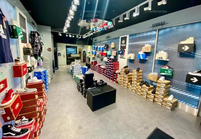 Local commercial - 200 m²