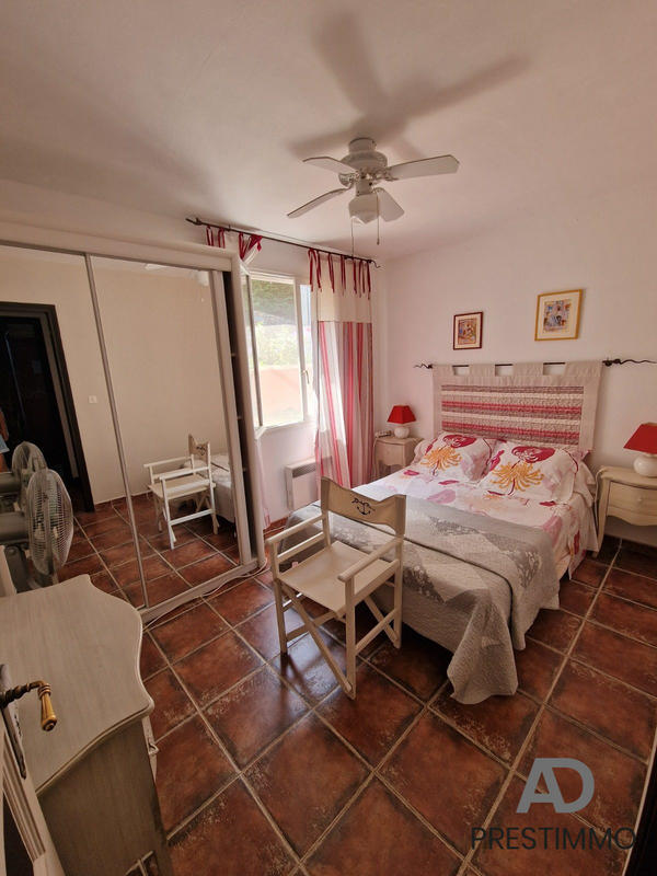 Maison - 185 m² - 7 pièces