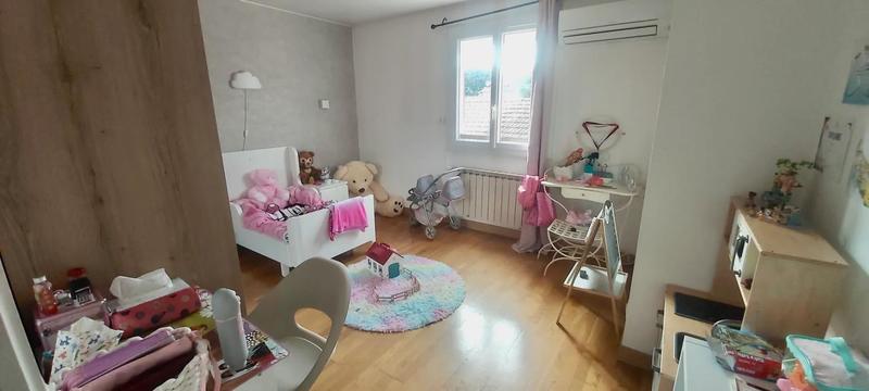 Maison - 202 m² - 6 pièces