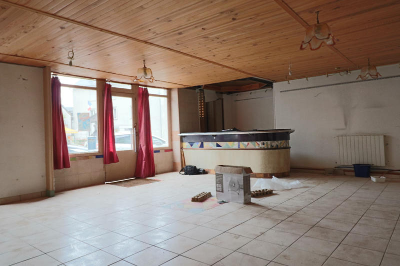 Maison - 232 m² - 11 pièces