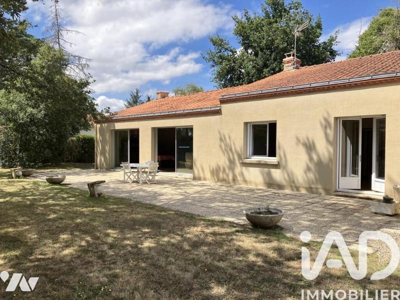 Maison - 143 m² - 5 pièces
