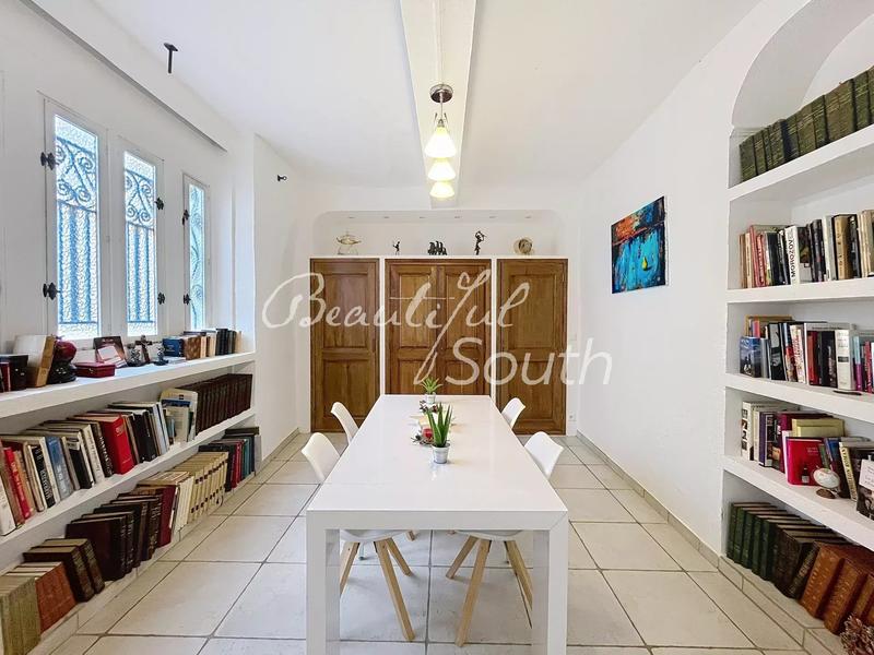 Maison de ville - 250 m² - 5 pièces