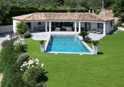 Villa - 281 m² - 8 pièces