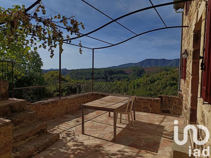 Maison - 230 m² - 9 pièces