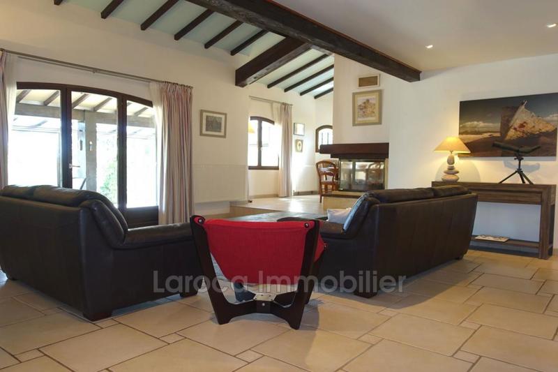 Villa - 167 m² - 6 pièces